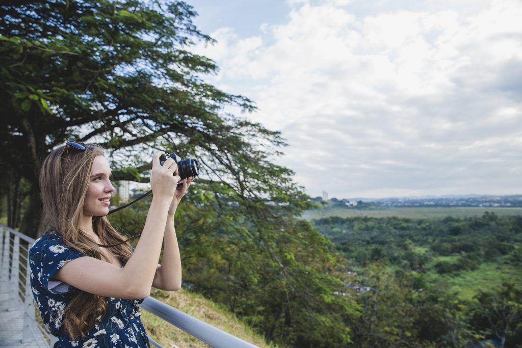 girl-taking-photo-viewing-platform